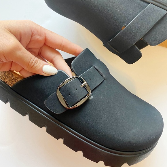 NIB (New in box) Black Nubuck Slip-On Clogs - Picture 4 of 5